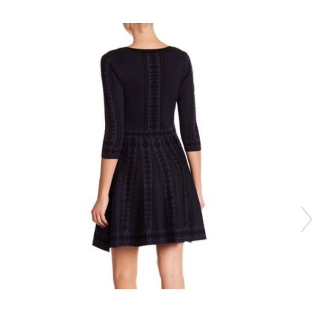 Nina Leonard Geometric dress